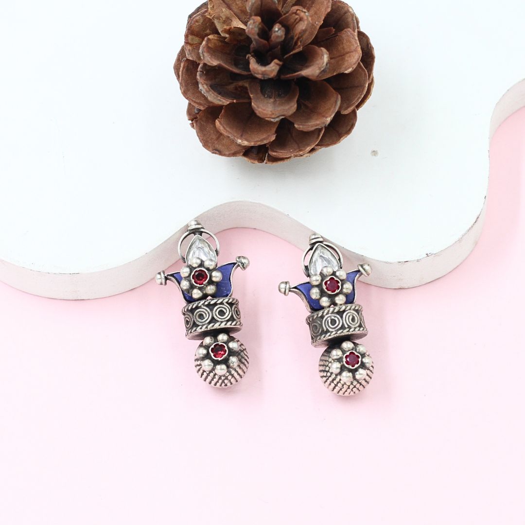 Timeless Craft: Sangeeta Boochra Silver Handcrafted Earrings
